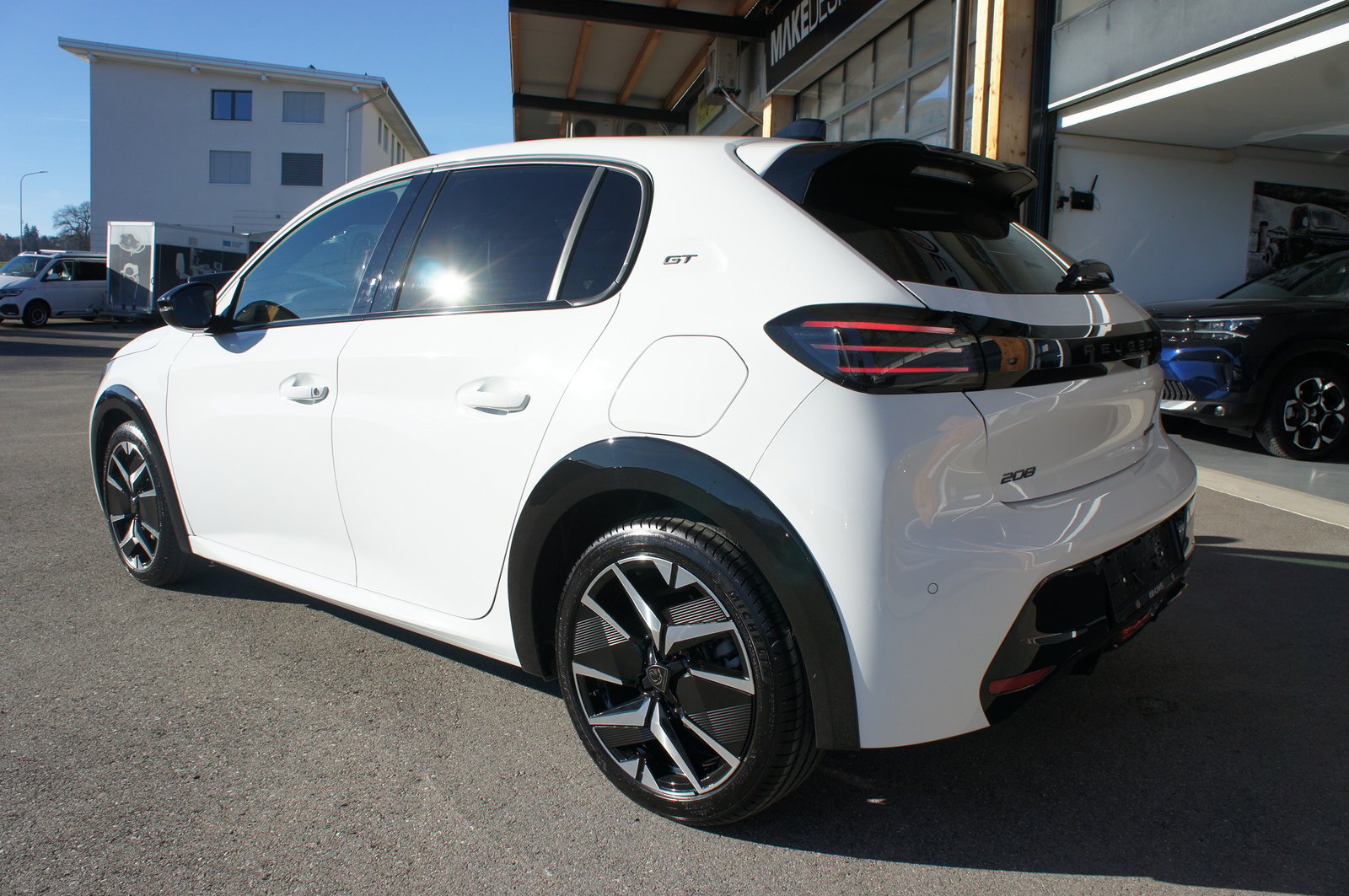 PEUGEOT 208 1.2 MHEV 145 GT, Mild-Hybrid Benzin/Elektro, Occasion / Gebraucht, Automatik - 3