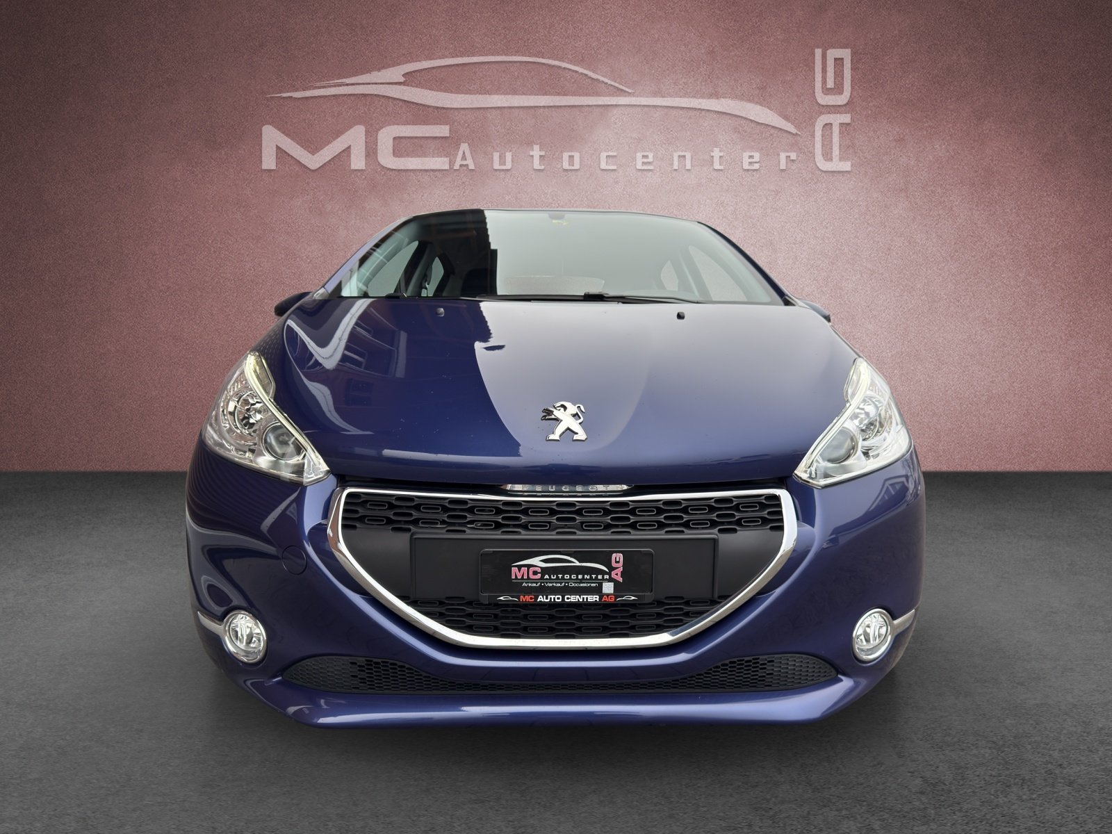 PEUGEOT 208 1.2 VTI Intuitive, Benzin, Occasion / Gebraucht, Handschaltung - 4