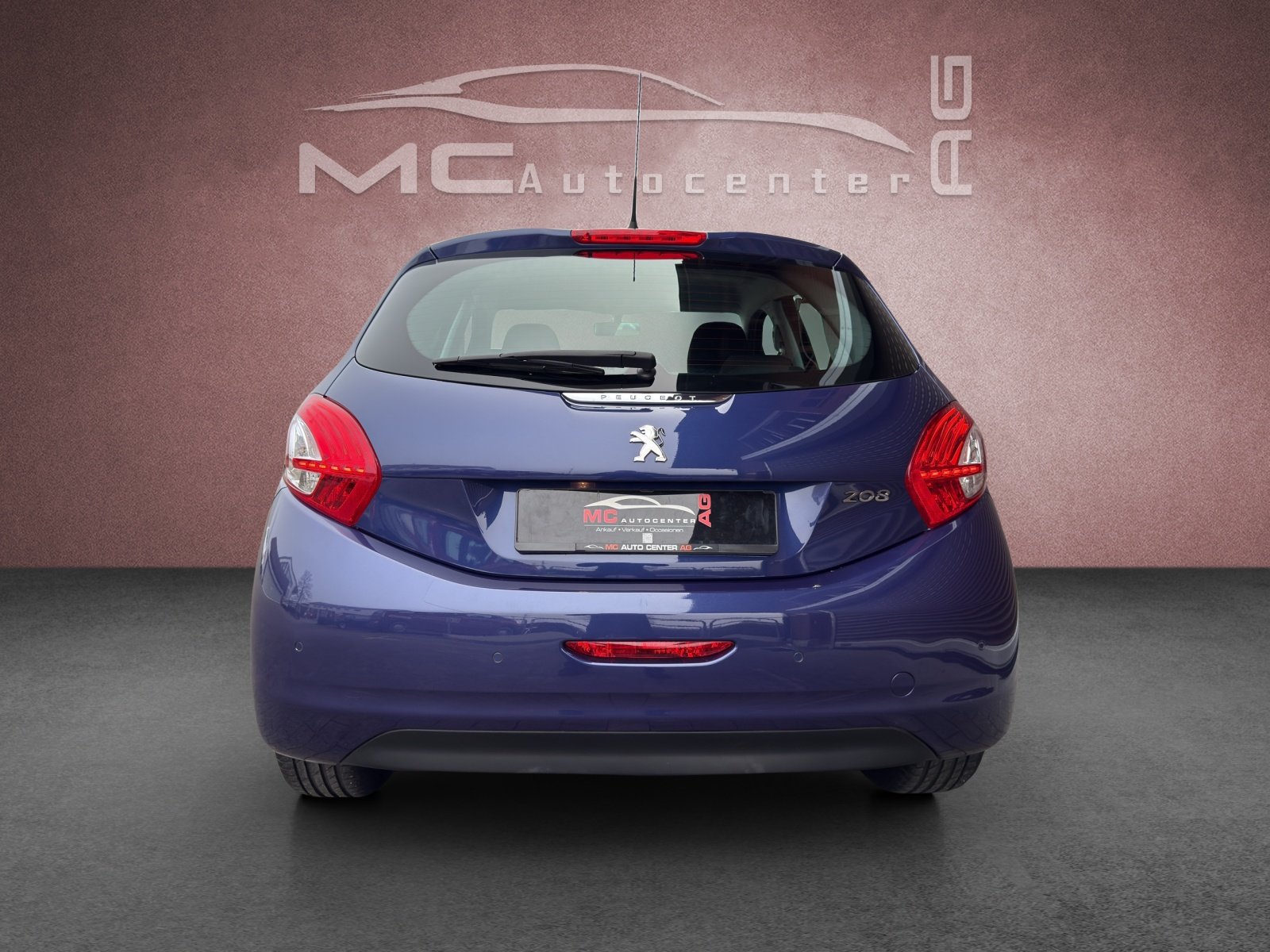 PEUGEOT 208 1.2 VTI Intuitive, Benzin, Occasion / Gebraucht, Handschaltung - 5
