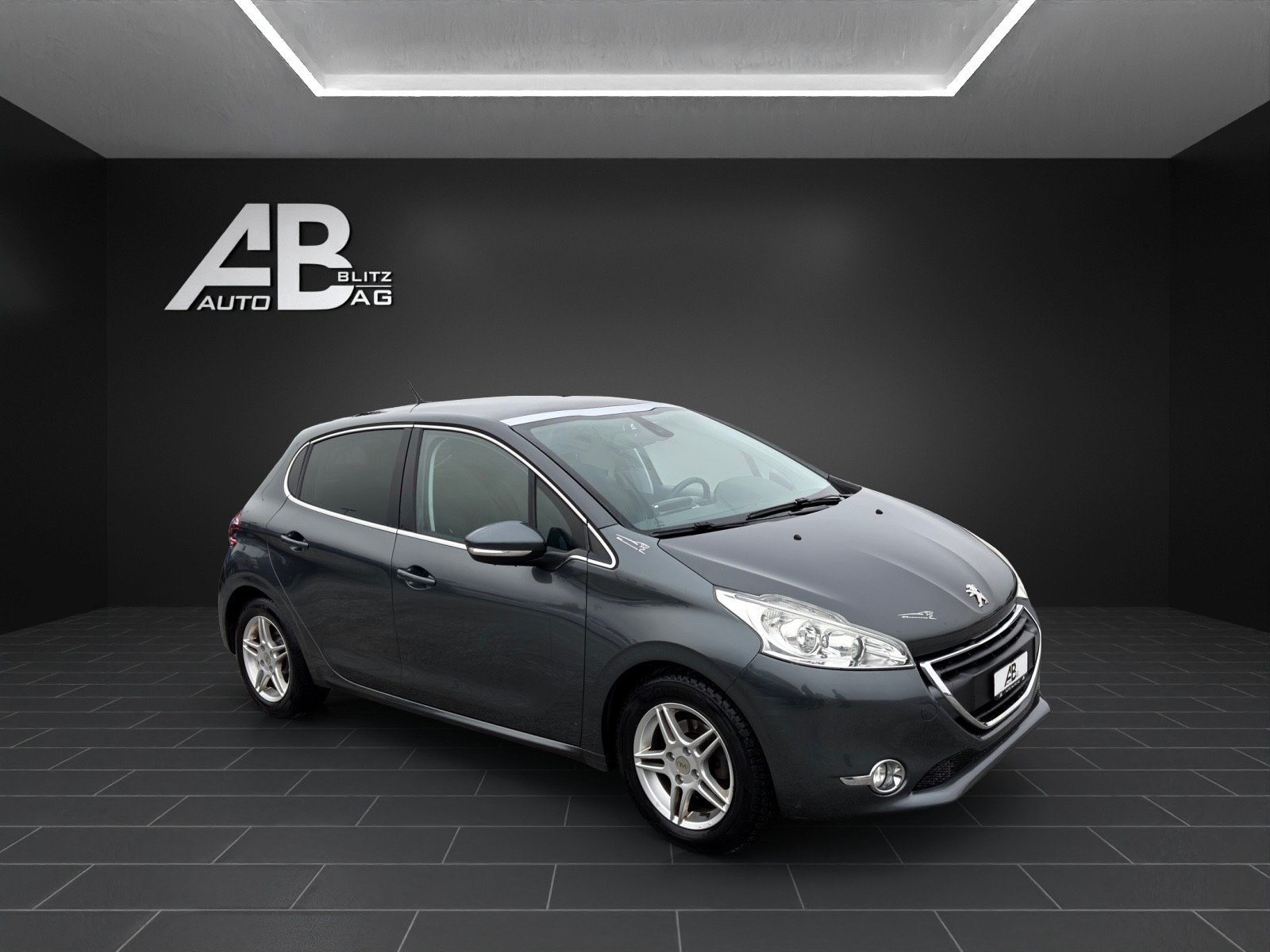 PEUGEOT 208 1.2 THP Allure, Essence, Occasion / Utilisé, Manuelle - 6