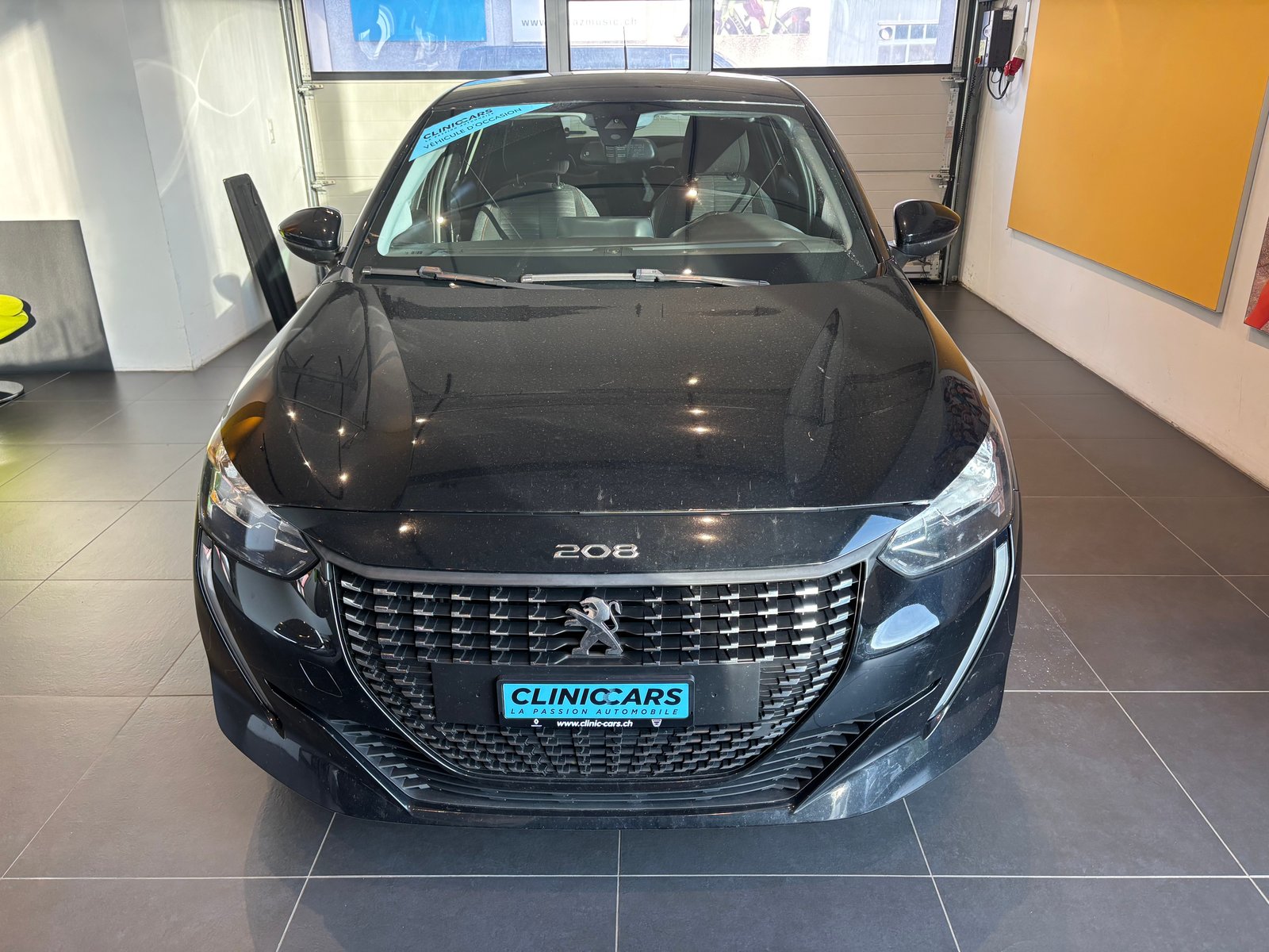 PEUGEOT 208 1.2 PureTech Active, Essence, Occasion / Utilisé, Manuelle - 2