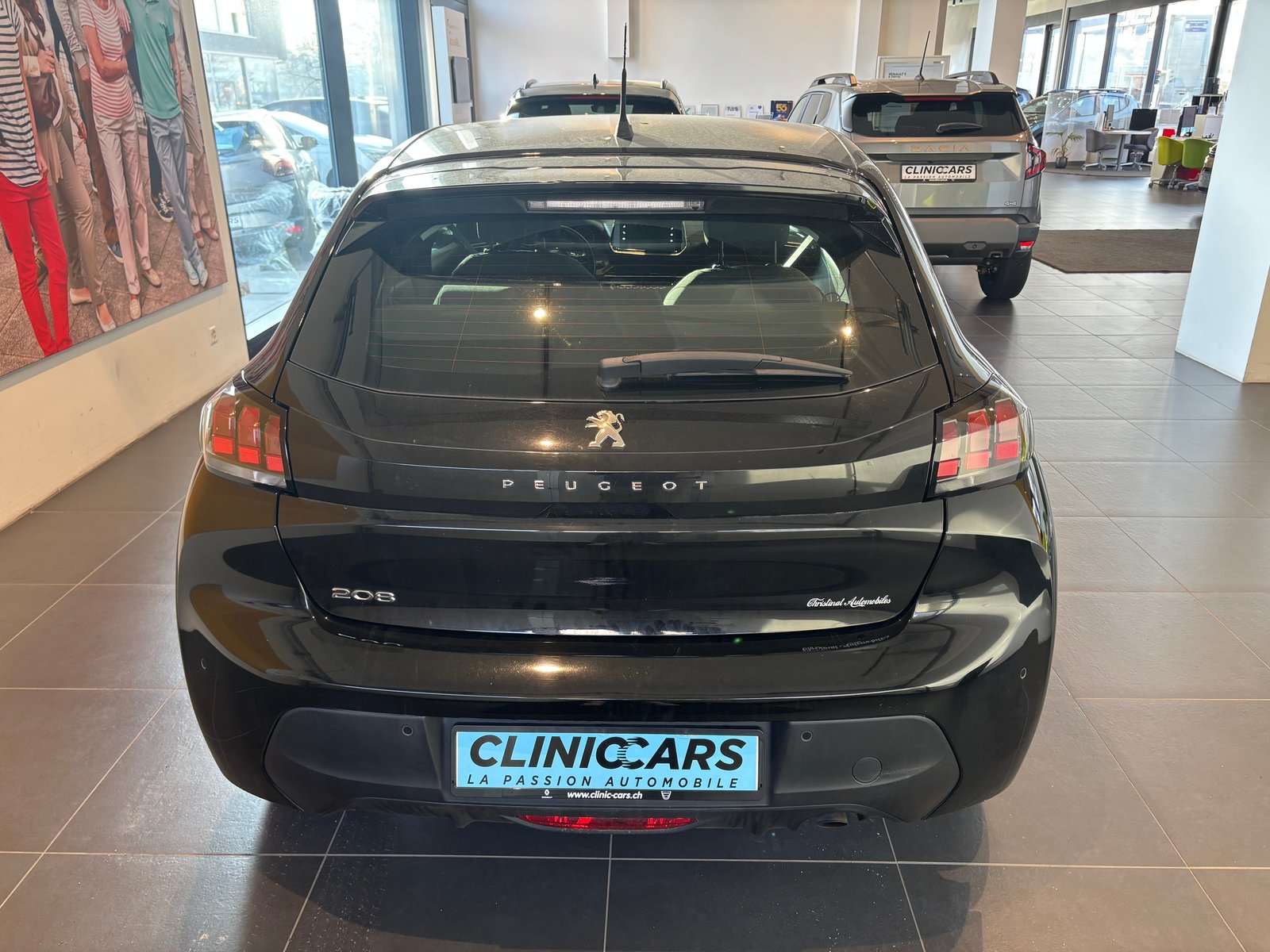 PEUGEOT 208 1.2 PureTech Active, Essence, Occasion / Utilisé, Manuelle - 7