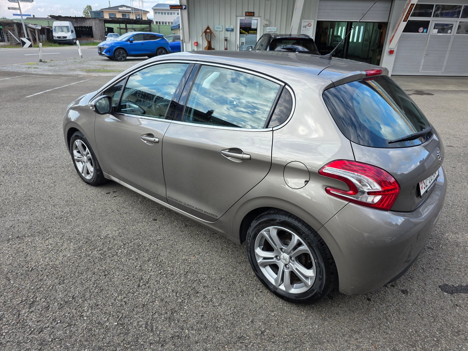 PEUGEOT 208 1.2 VTI Active, Essence, Occasion / Utilisé, Manuelle - 4