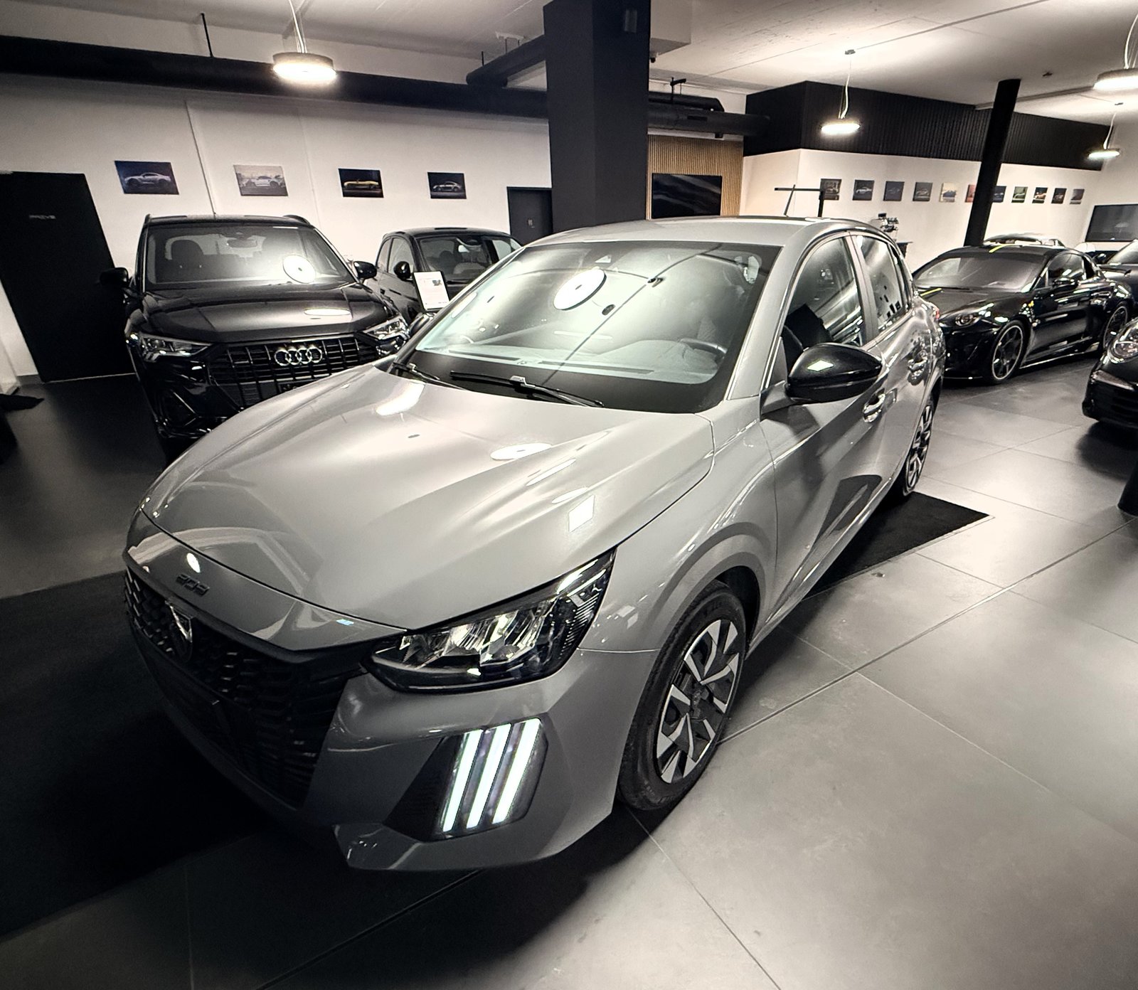 PEUGEOT 208 1.2 PureTech Active