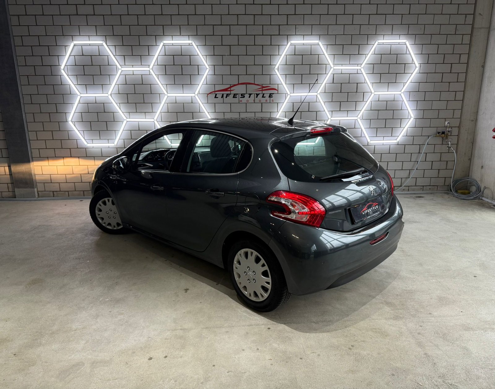 PEUGEOT 208 1.6 VTI Allure Automatik, Petrol, Second hand / Used, Automatic - 3