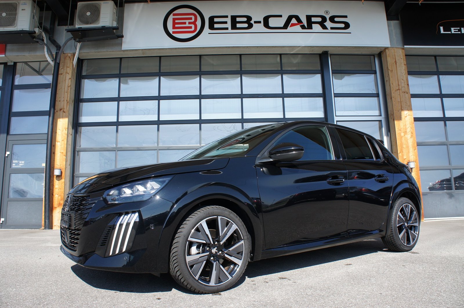 PEUGEOT 208 1.2 MHEV 145 GT