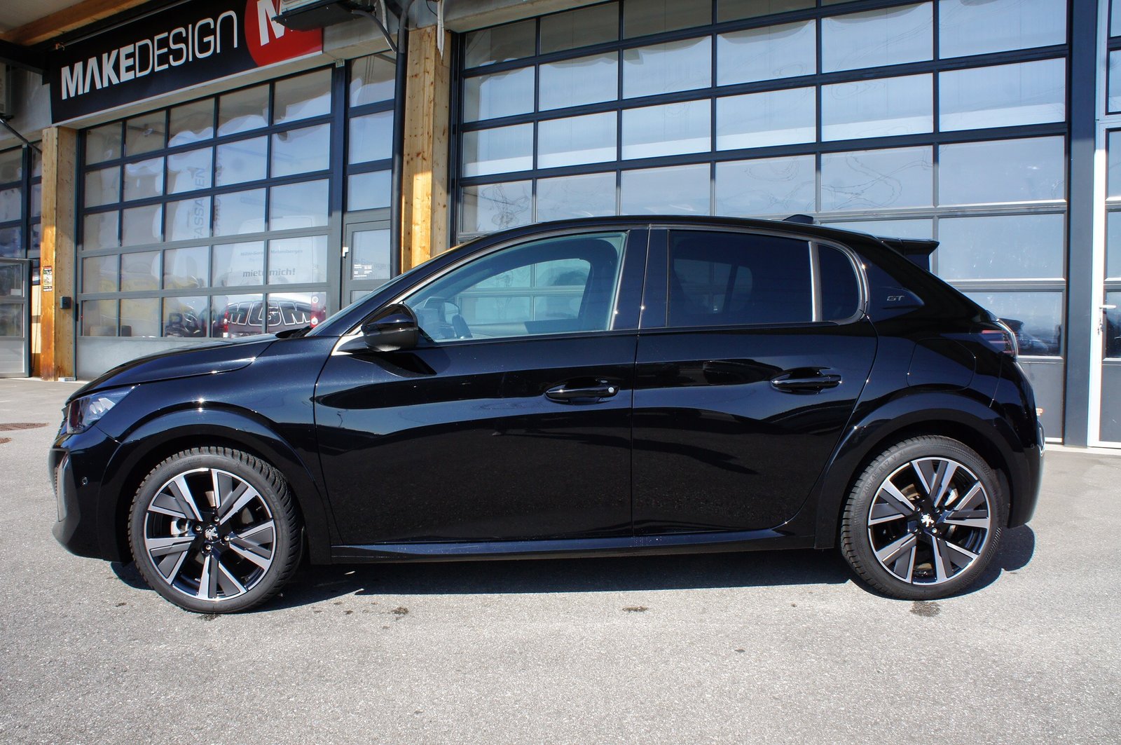 PEUGEOT 208 1.2 MHEV 145 GT, Hybride Léger Essence/Électricité, Occasion / Utilisé, Automatique - 2