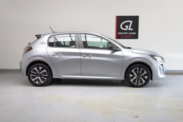 PEUGEOT 208 1.2 MHEV 110 Style, Mild-Hybrid Benzin/Elektro, Occasion / Gebraucht, Automatik - 7