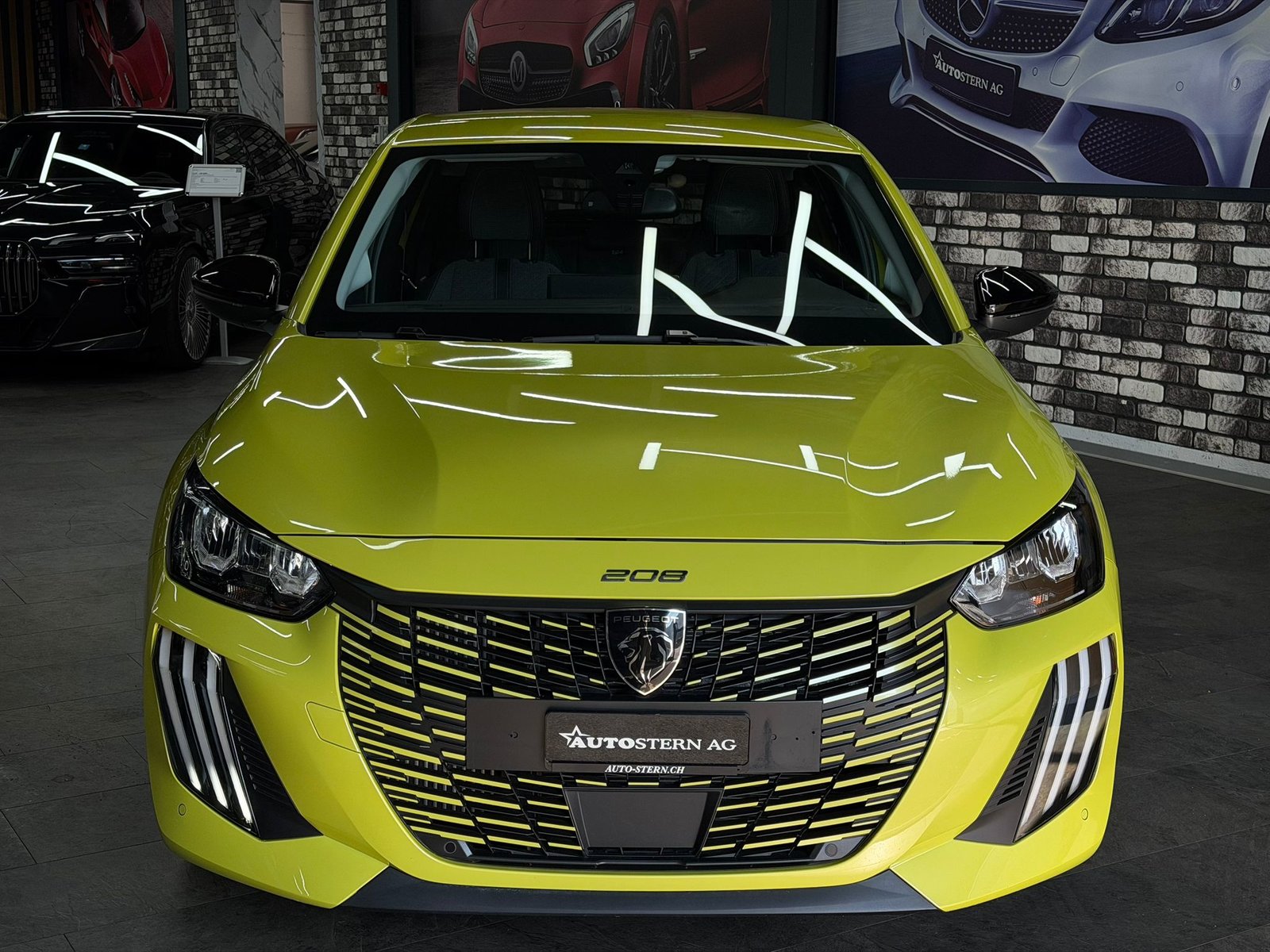 PEUGEOT 208 1.2 PureTech Allure, Benzin, Occasion / Gebraucht, Handschaltung - 3