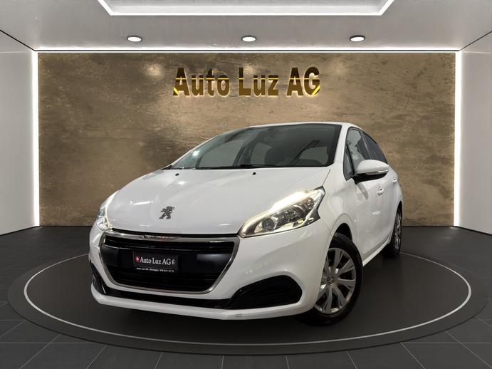 PEUGEOT 208 1.2 PureTech Signature, Benzin, Occasion / Gebraucht, Handschaltung