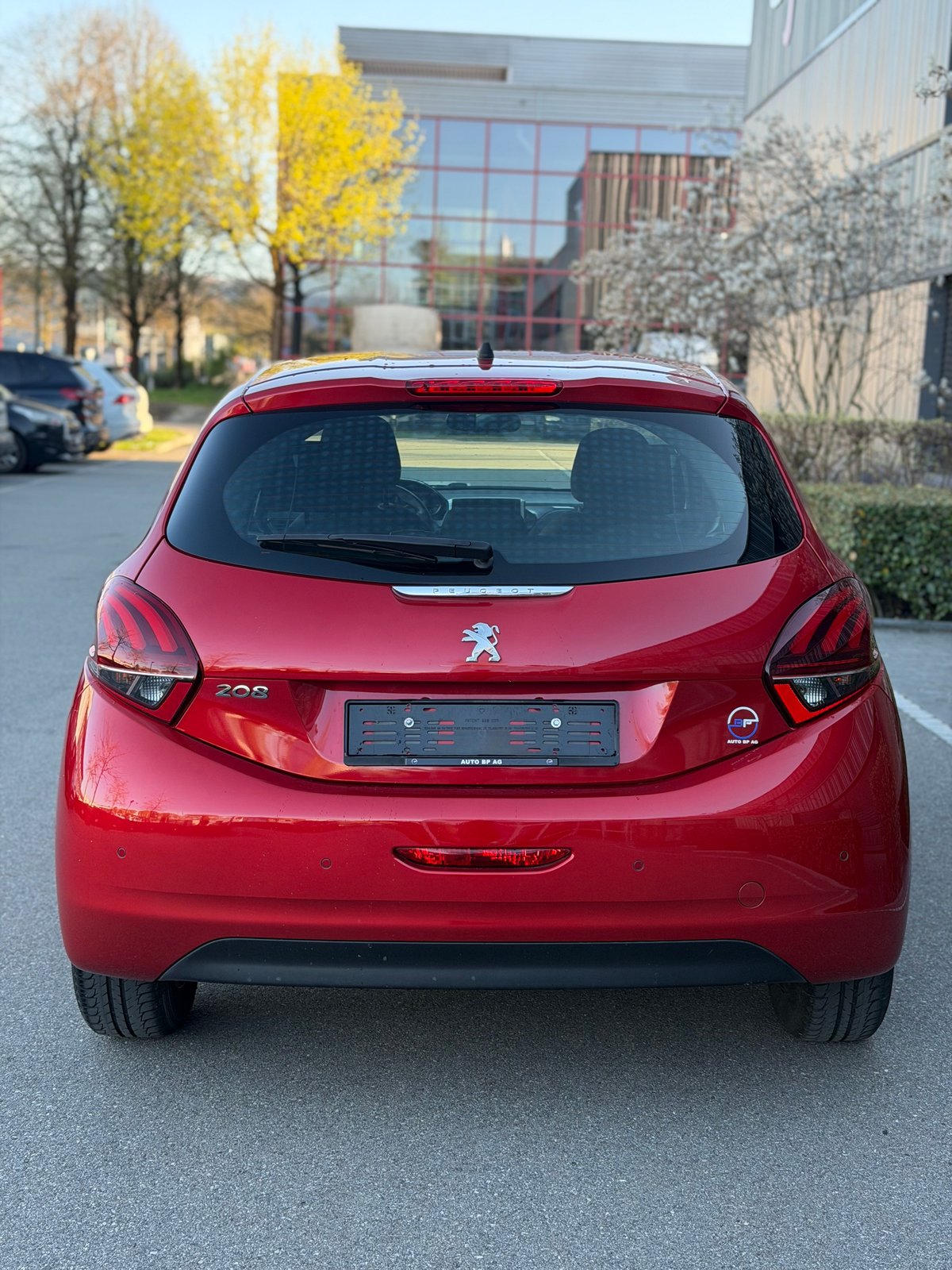 PEUGEOT 208 1.2 PureTech Active, Benzin, Occasion / Gebraucht, Handschaltung - 4
