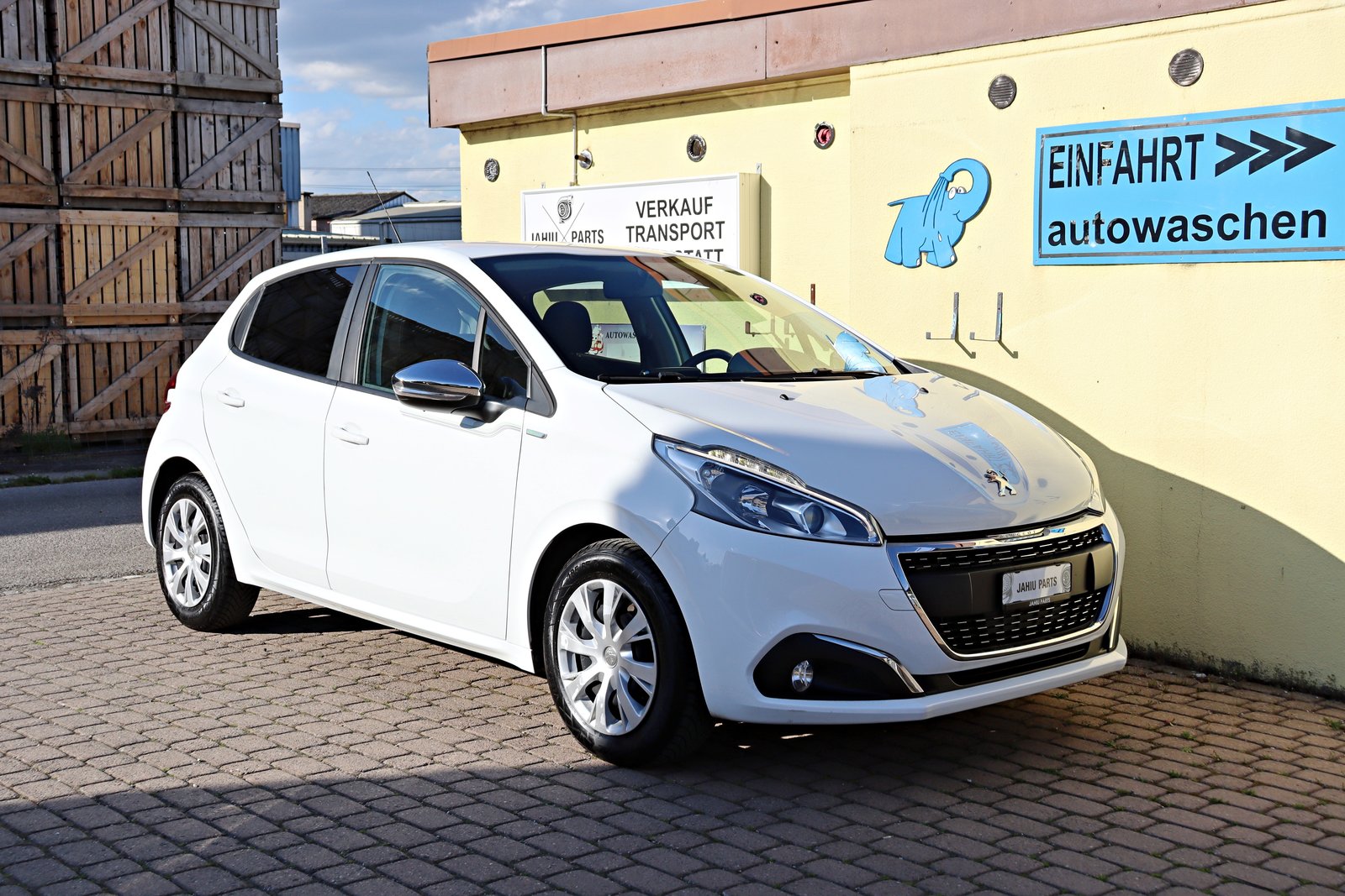 PEUGEOT 208 1.2 PureTech Urban Soul, Benzin, Occasion / Gebraucht, Handschaltung - 6