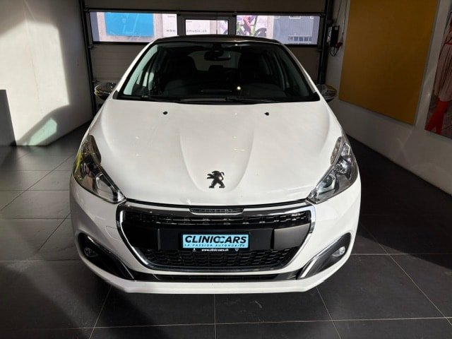 PEUGEOT 208 1.2 PureTech Allure, Benzin, Occasion / Gebraucht, Handschaltung - 3
