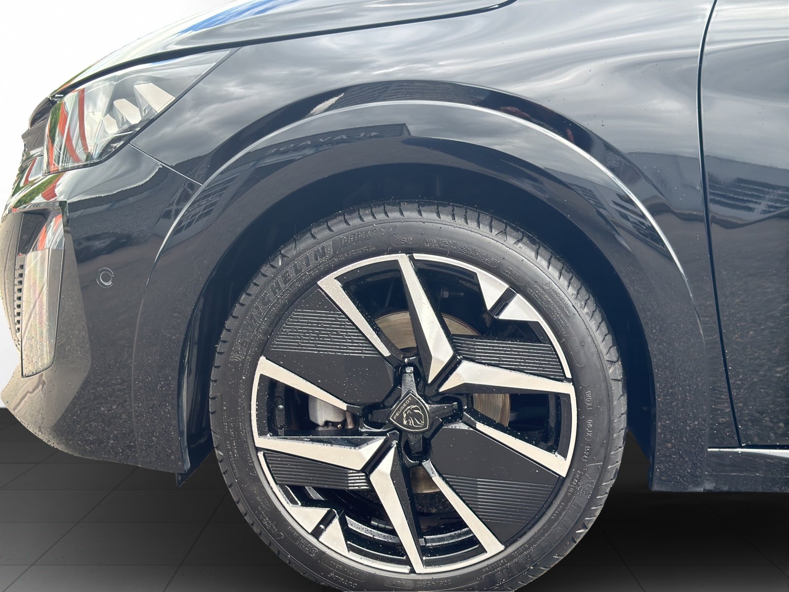 PEUGEOT 208 1.2 PureTech GT, Benzin, Occasion / Gebraucht, Handschaltung - 5