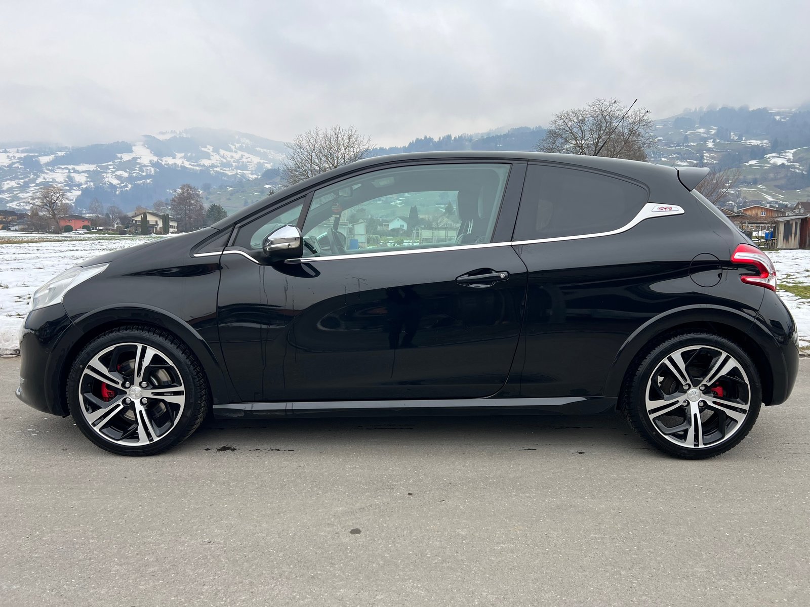 PEUGEOT 208 1.6 Turbo GTi, Essence, Occasion / Utilisé, Manuelle - 3