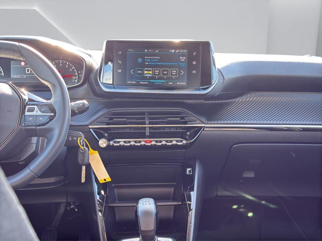 PEUGEOT 208 1.2 PureTech Active Pack, Benzin, Occasion / Gebraucht, Handschaltung - 7