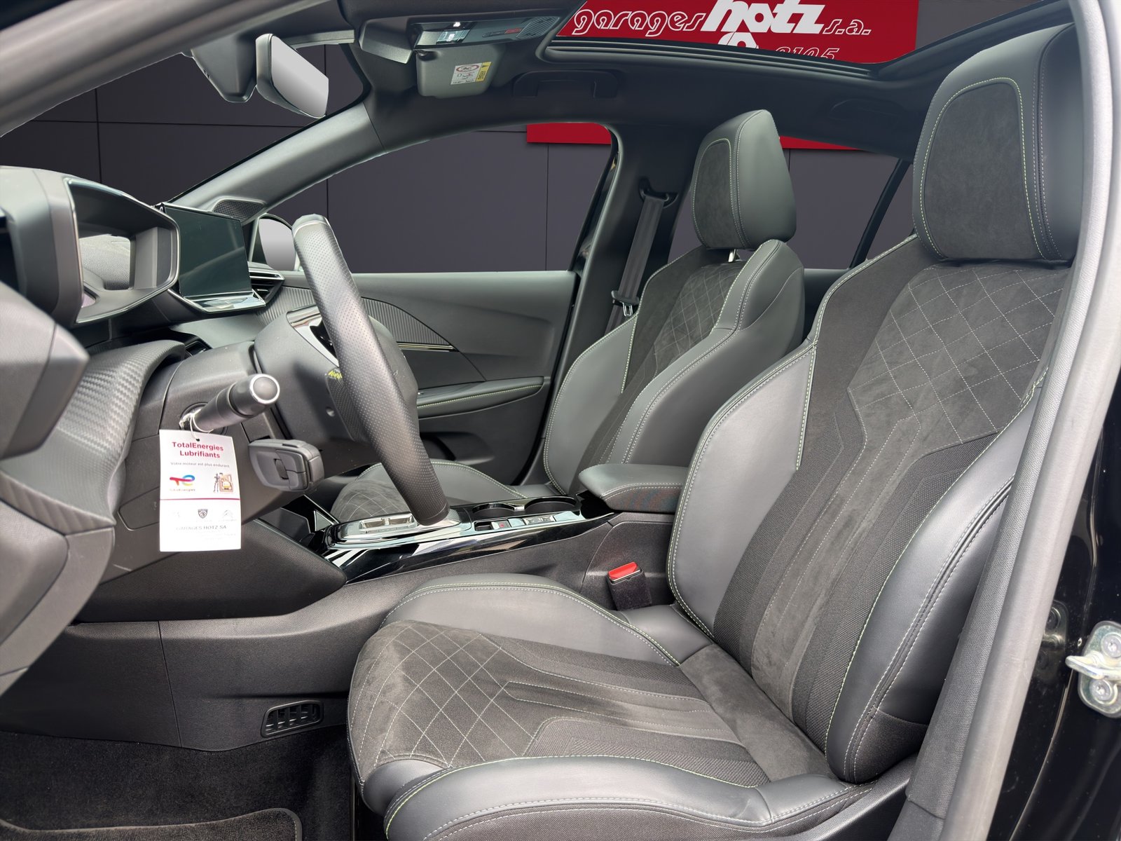PEUGEOT 208, Electric, Second hand / Used, Automatic - 6