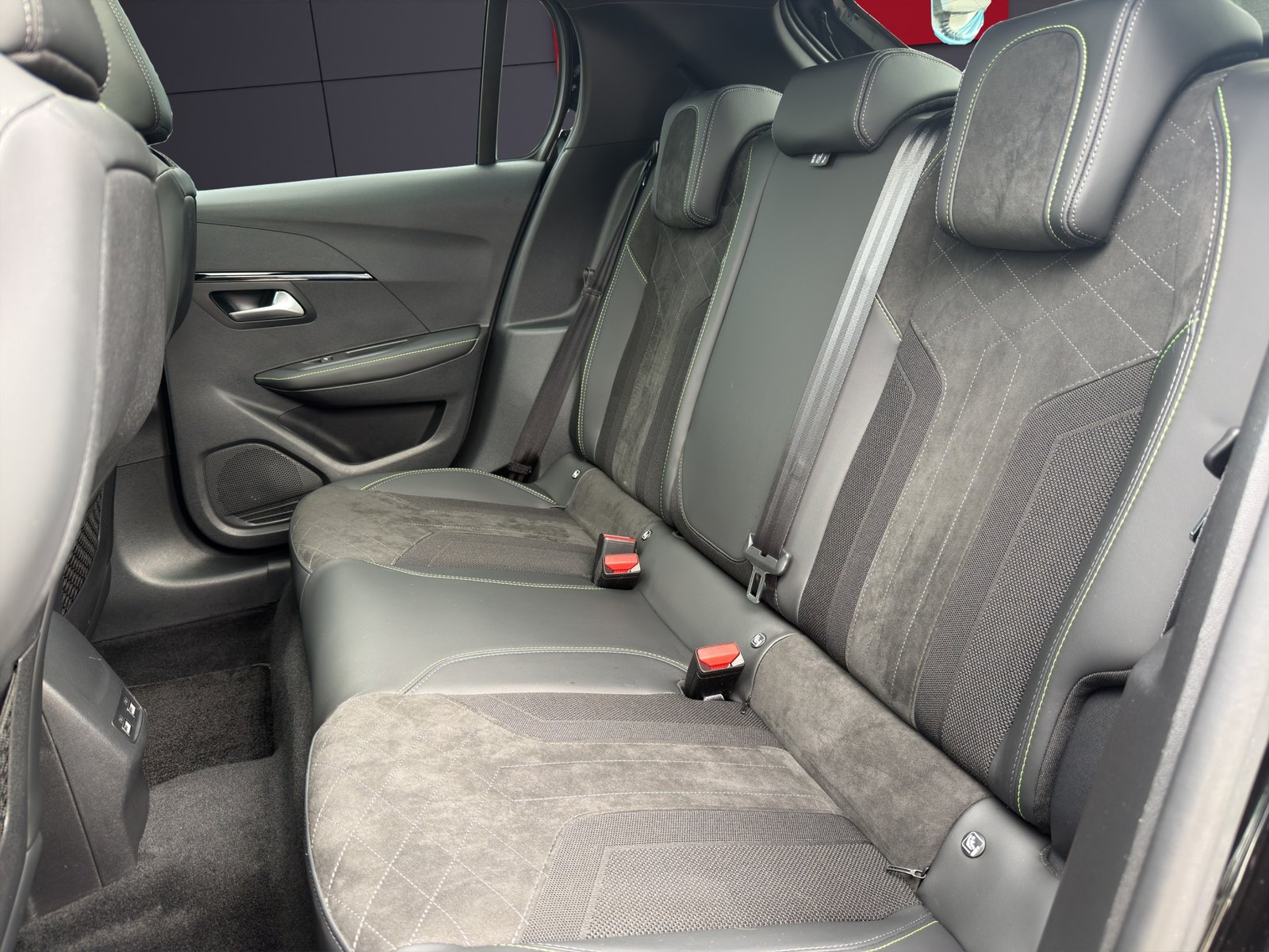 PEUGEOT 208, Electric, Second hand / Used, Automatic - 7