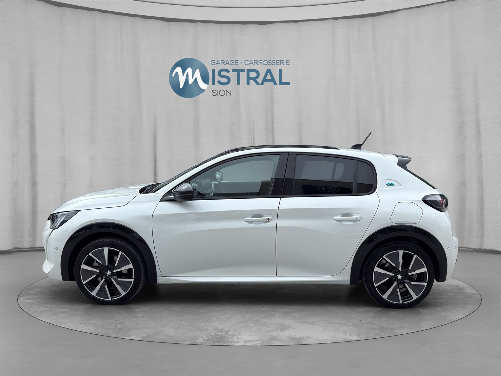 PEUGEOT 208 Elektrik GT Pack, Elektro, Occasion / Gebraucht, Automatik - 2