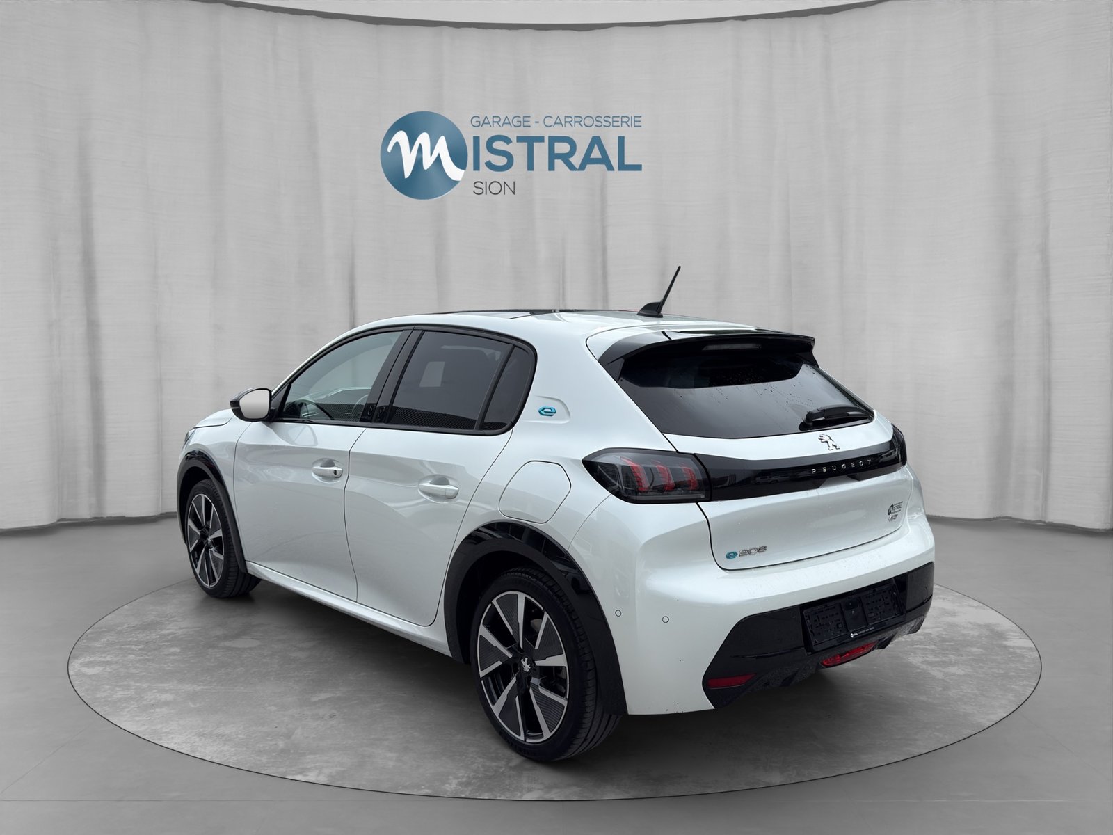 PEUGEOT 208 Elektrik GT Pack, Elektro, Occasion / Gebraucht, Automatik - 3