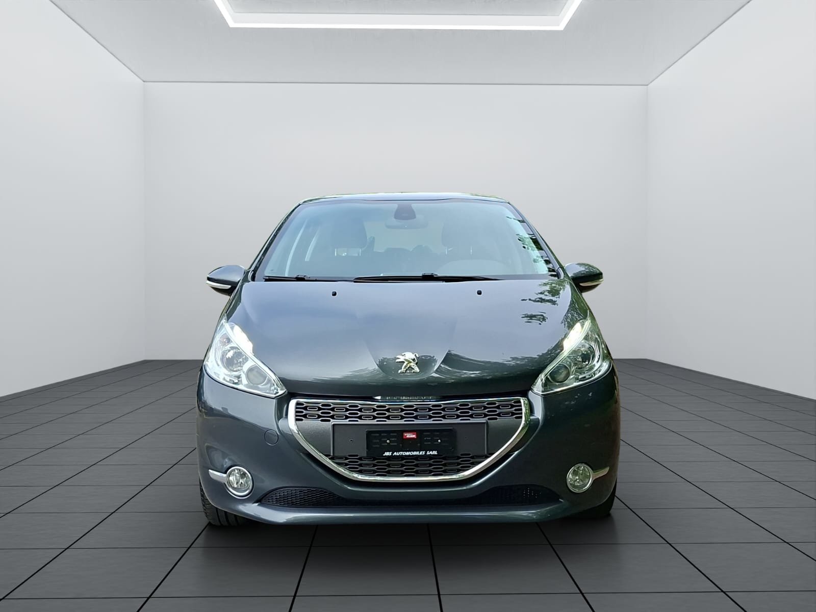PEUGEOT 208 1.2 VTI Access, Petrol, Second hand / Used, Manual - 2
