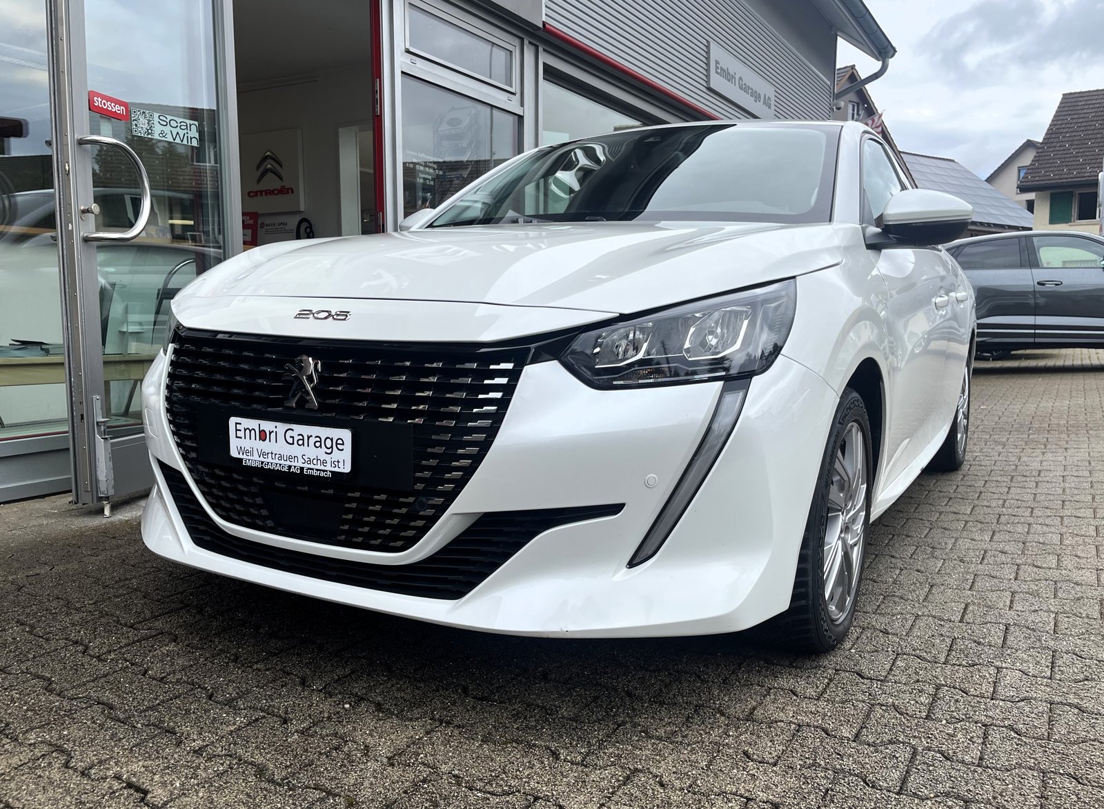 PEUGEOT 208 1.2 PureTech Allure EAT8, Benzina, Occasioni / Usate, Automatico - 3