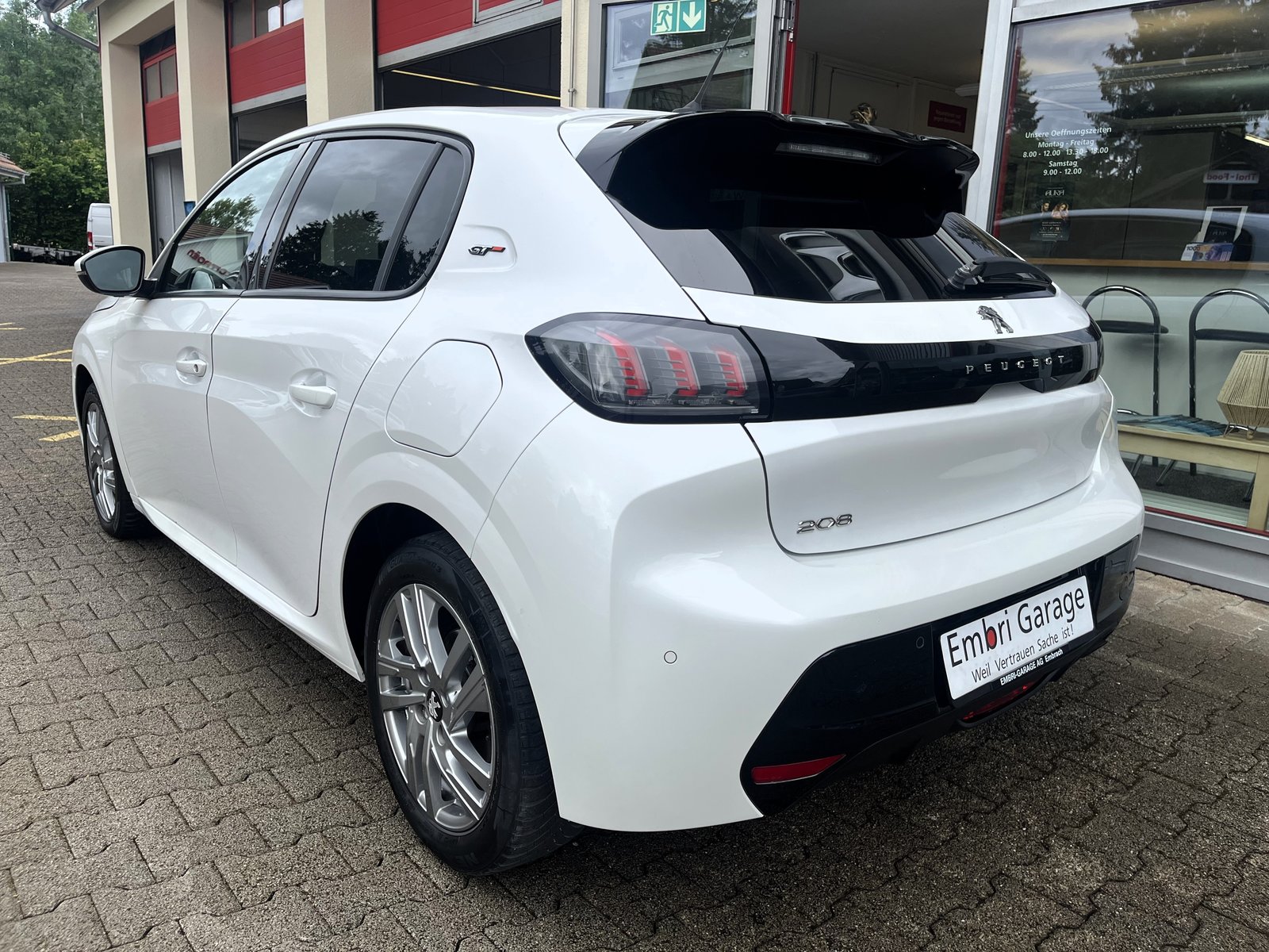 PEUGEOT 208 1.2 PureTech Allure EAT8, Benzina, Occasioni / Usate, Automatico - 5