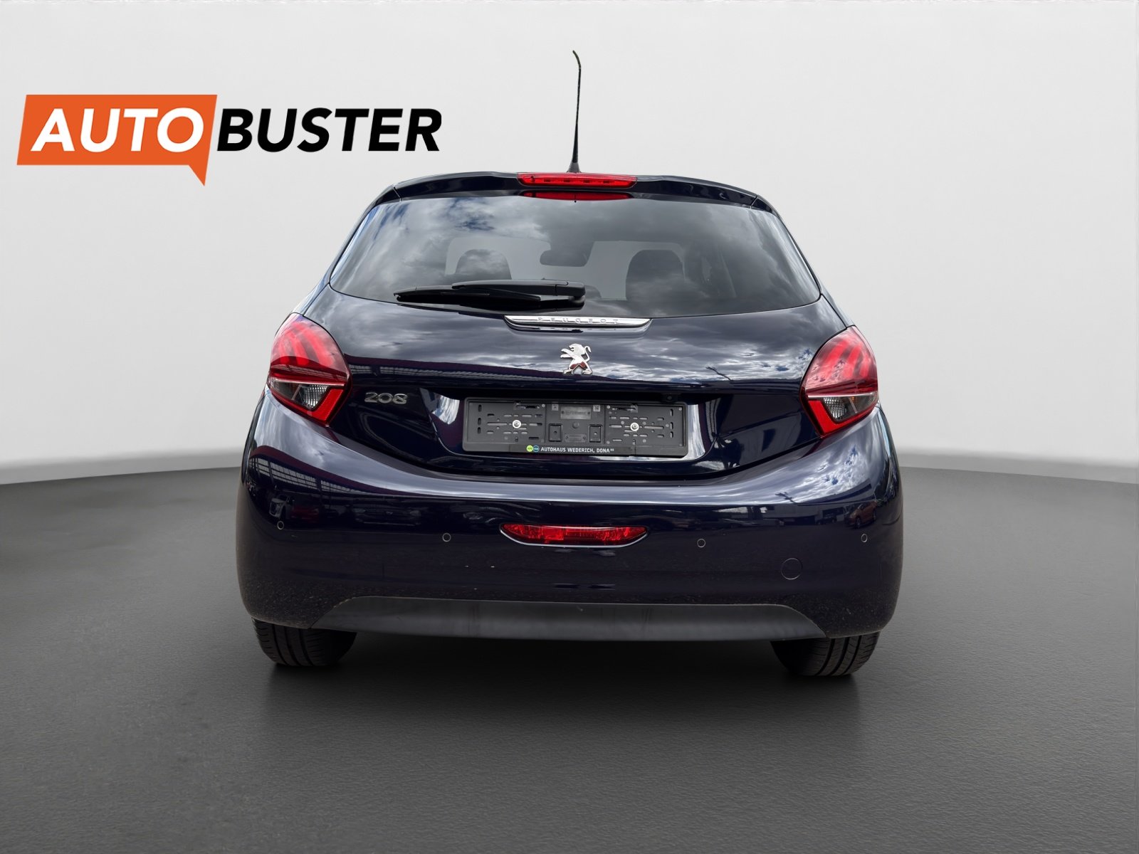 PEUGEOT 208 1.2 PureTech Signature, Benzin, Occasion / Gebraucht, Handschaltung - 4