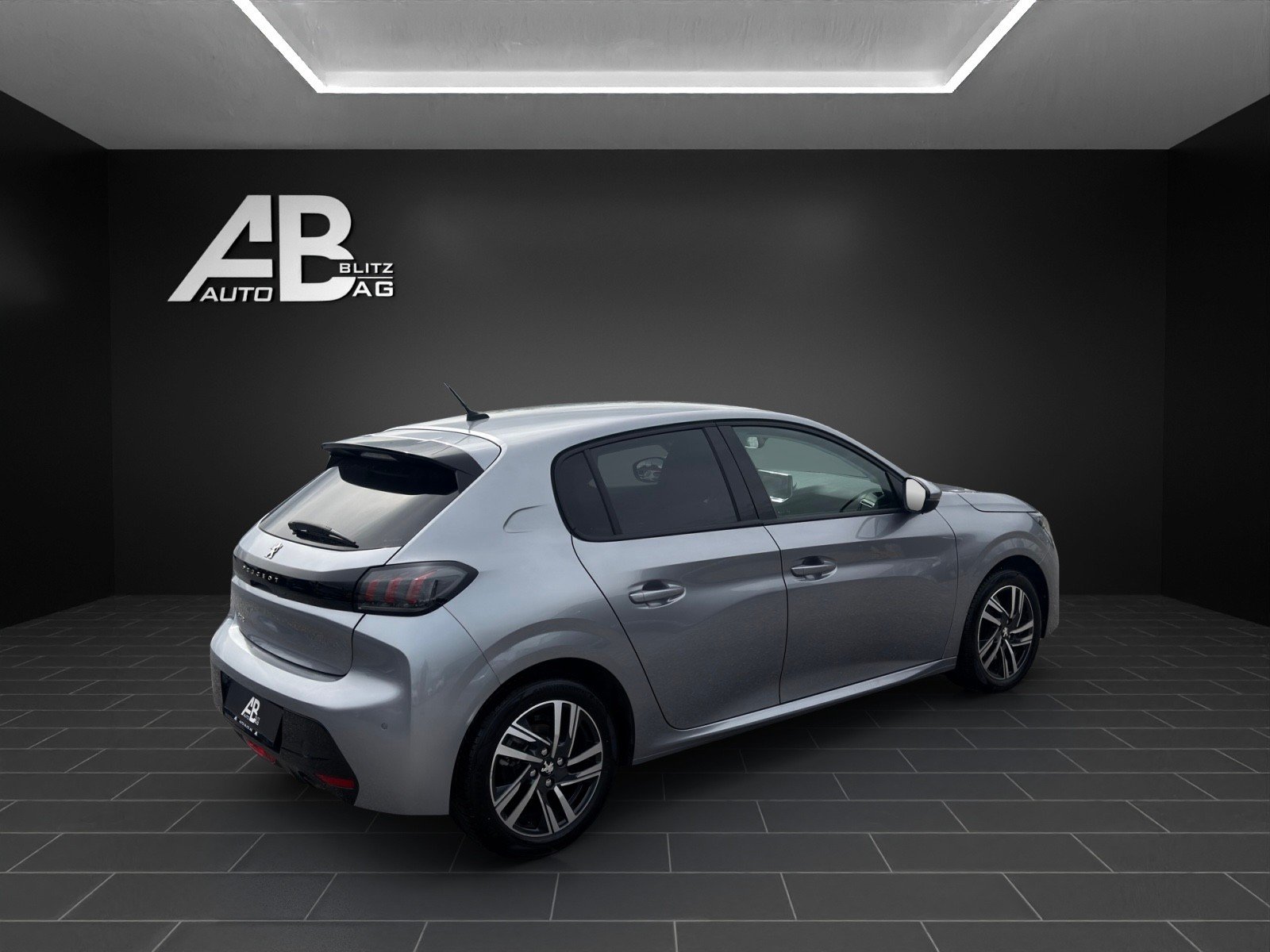 PEUGEOT 208 1.2 PureTech Active mit 101 PS, Benzina, Occasioni / Usate, Manuale - 5