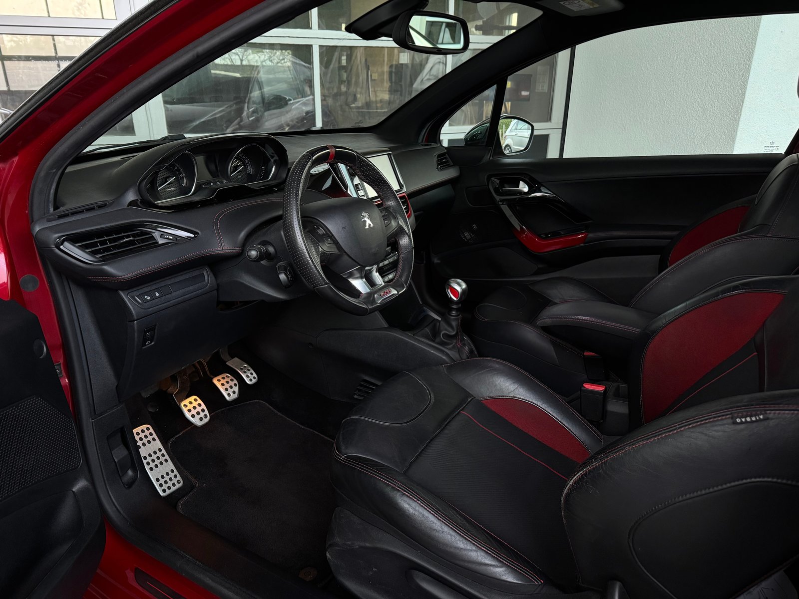 PEUGEOT 208 1.6 Turbo GTi, Benzin, Occasion / Gebraucht, Handschaltung - 7