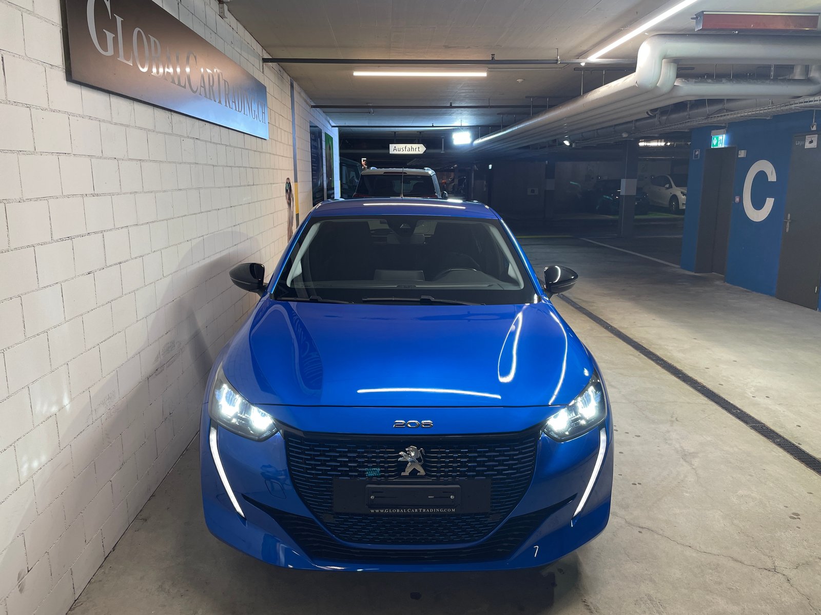 PEUGEOT 208 Elektrik Active Pack, Elektro, Occasion / Gebraucht, Automatik - 2