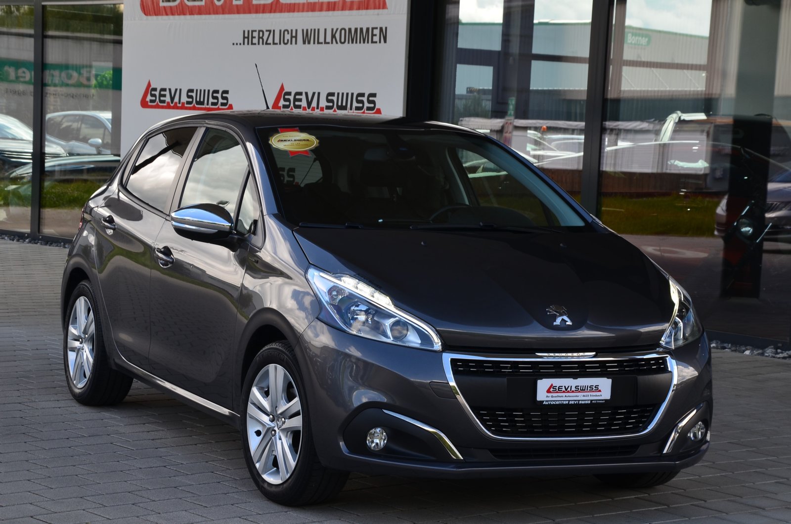 PEUGEOT 208 1.2 PureTech Signature*Frisch ab MFK,1 Jahr oder