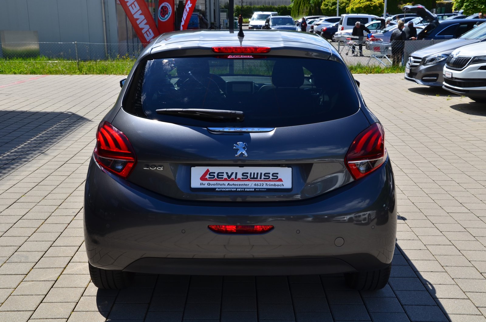 PEUGEOT 208 1.2 PureTech Signature*Frisch ab MFK,1 Jahr oder, Essence, Occasion / Utilisé, Manuelle - 5