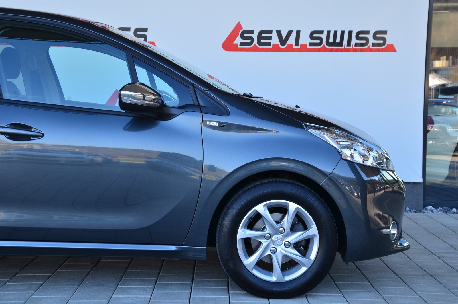 PEUGEOT 208 1.2 VTI Style*Aus erster Hand*Frisch ab MFK,1 Ja, Benzin, Occasion / Gebraucht, Handschaltung - 4