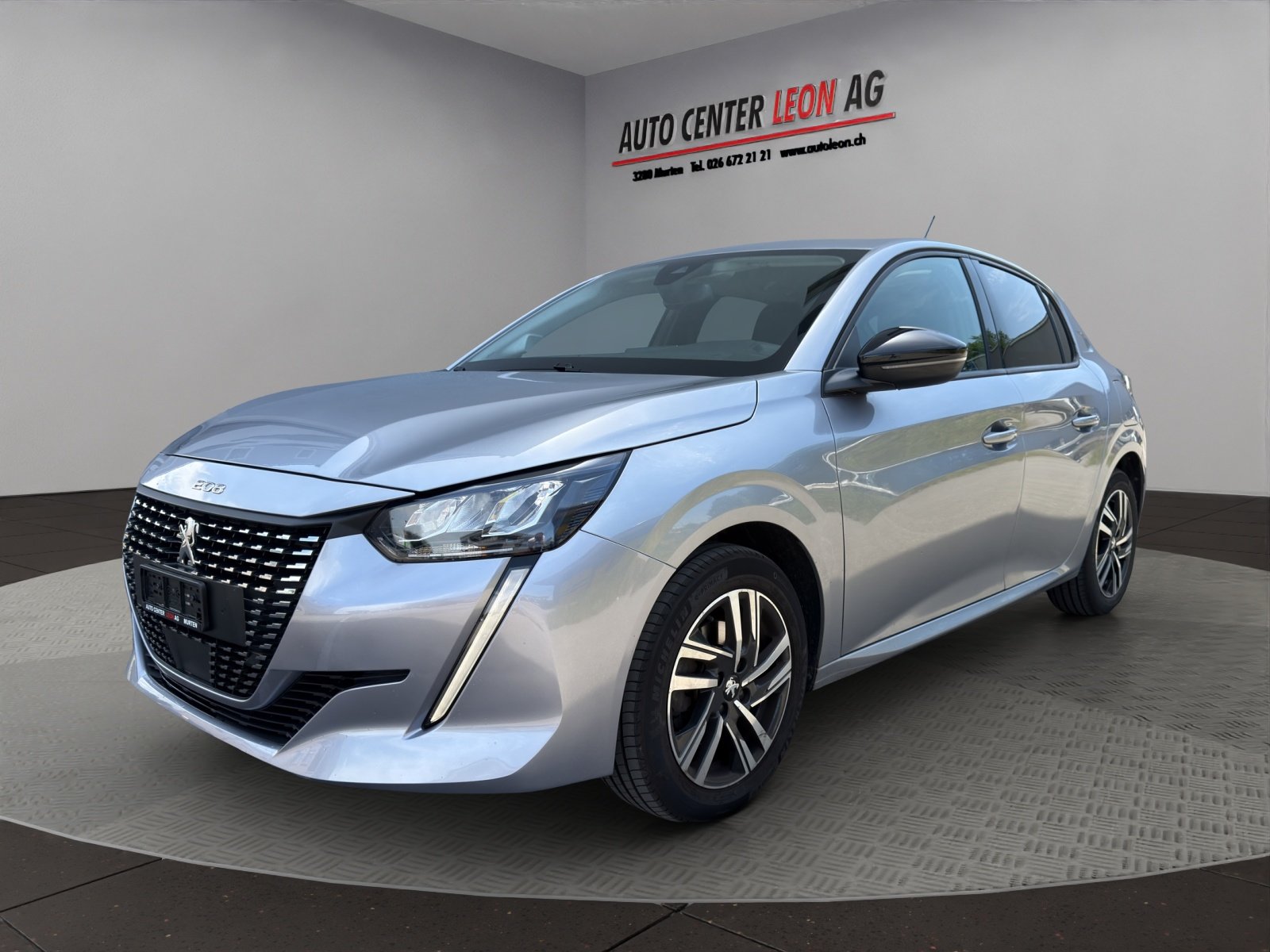 PEUGEOT 208 1.2 PureTech Allure EAT8, Benzin, Occasion / Gebraucht, Automatik - 2