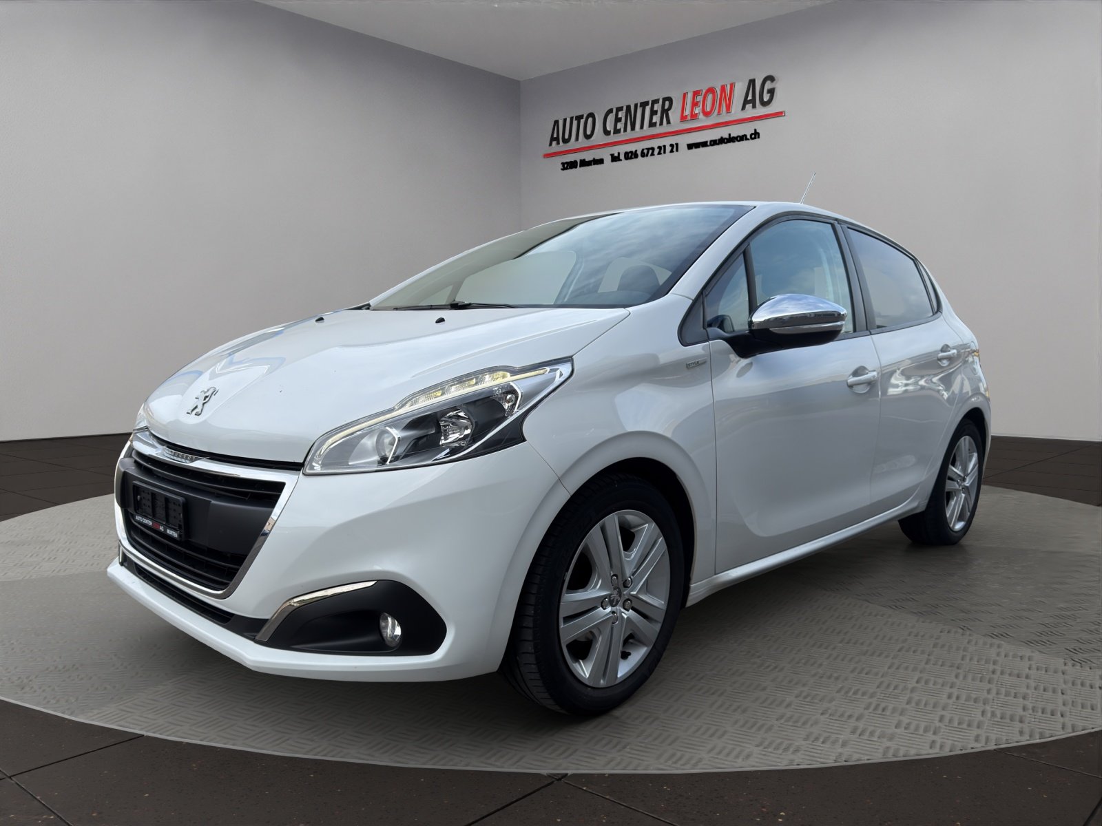 PEUGEOT 208 1.2 PureTech Access, Petrol, Second hand / Used, Manual - 2
