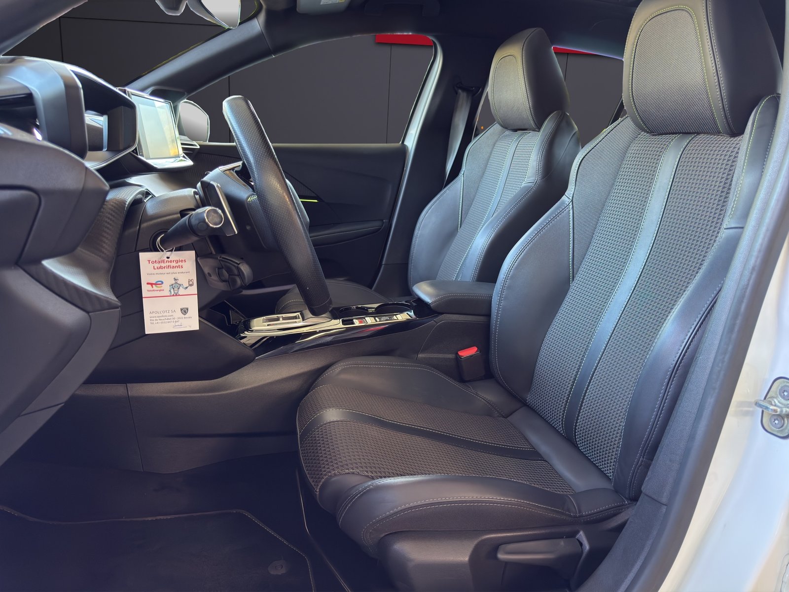 PEUGEOT 208 1.2 GT, Benzin, Occasion / Gebraucht, Automatik - 5