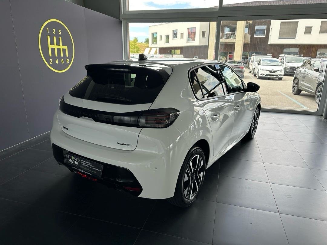 PEUGEOT 208 1.2 MHEV 110 Allure, Hybride Léger Essence/Électricité, Occasion / Utilisé, Automatique - 6