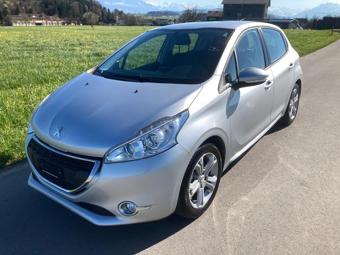 PEUGEOT 208 1.2 VTI Access, Benzin, Occasion / Gebraucht, Handschaltung