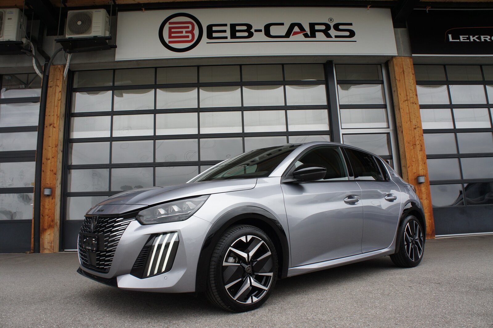PEUGEOT 208 1.2 MHEV 145 GT