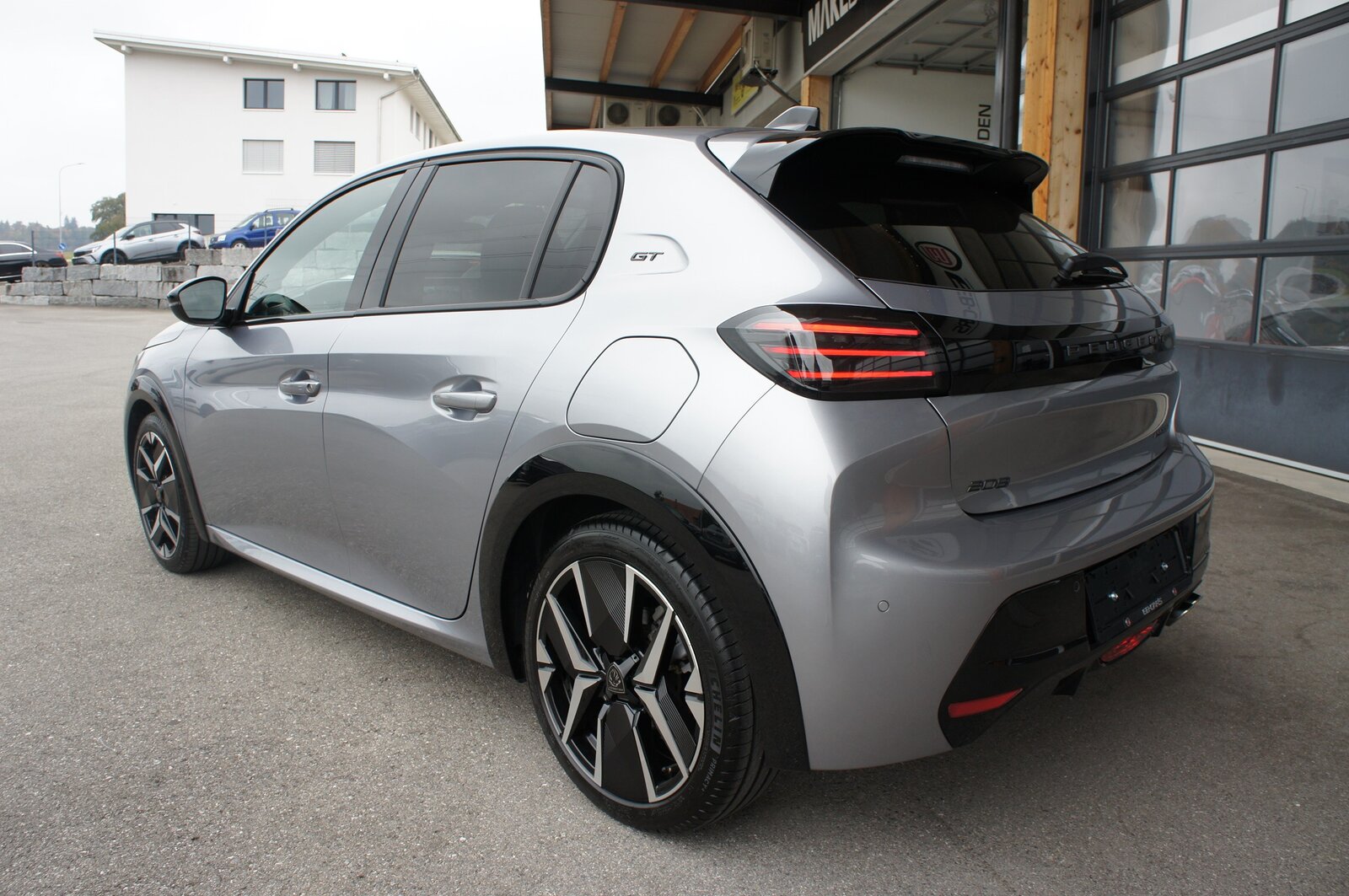 PEUGEOT 208 1.2 MHEV 145 GT, Hybride Léger Essence/Électricité, Occasion / Utilisé, Automatique - 3
