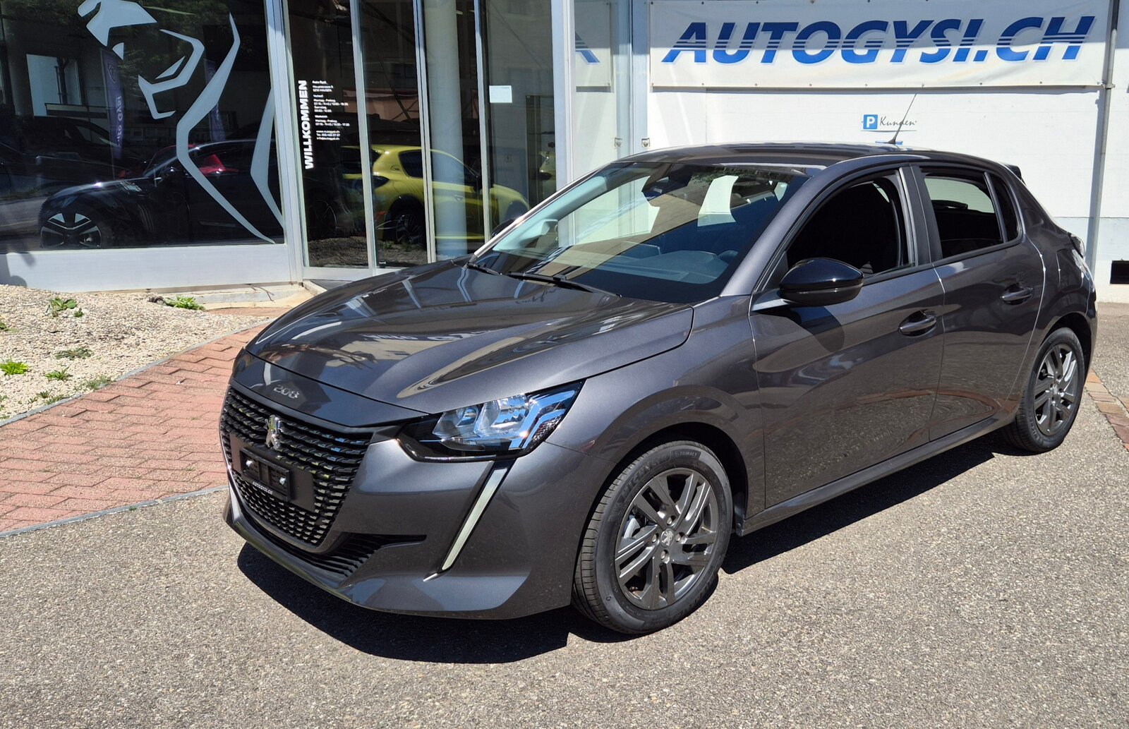PEUGEOT 208 1.2 Sport MT