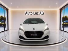 PEUGEOT 208 1.2 PureTech Signature, Petrol, Second hand / Used, Manual - 2