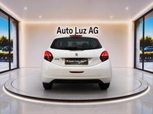 PEUGEOT 208 1.2 PureTech Signature, Petrol, Second hand / Used, Manual - 3