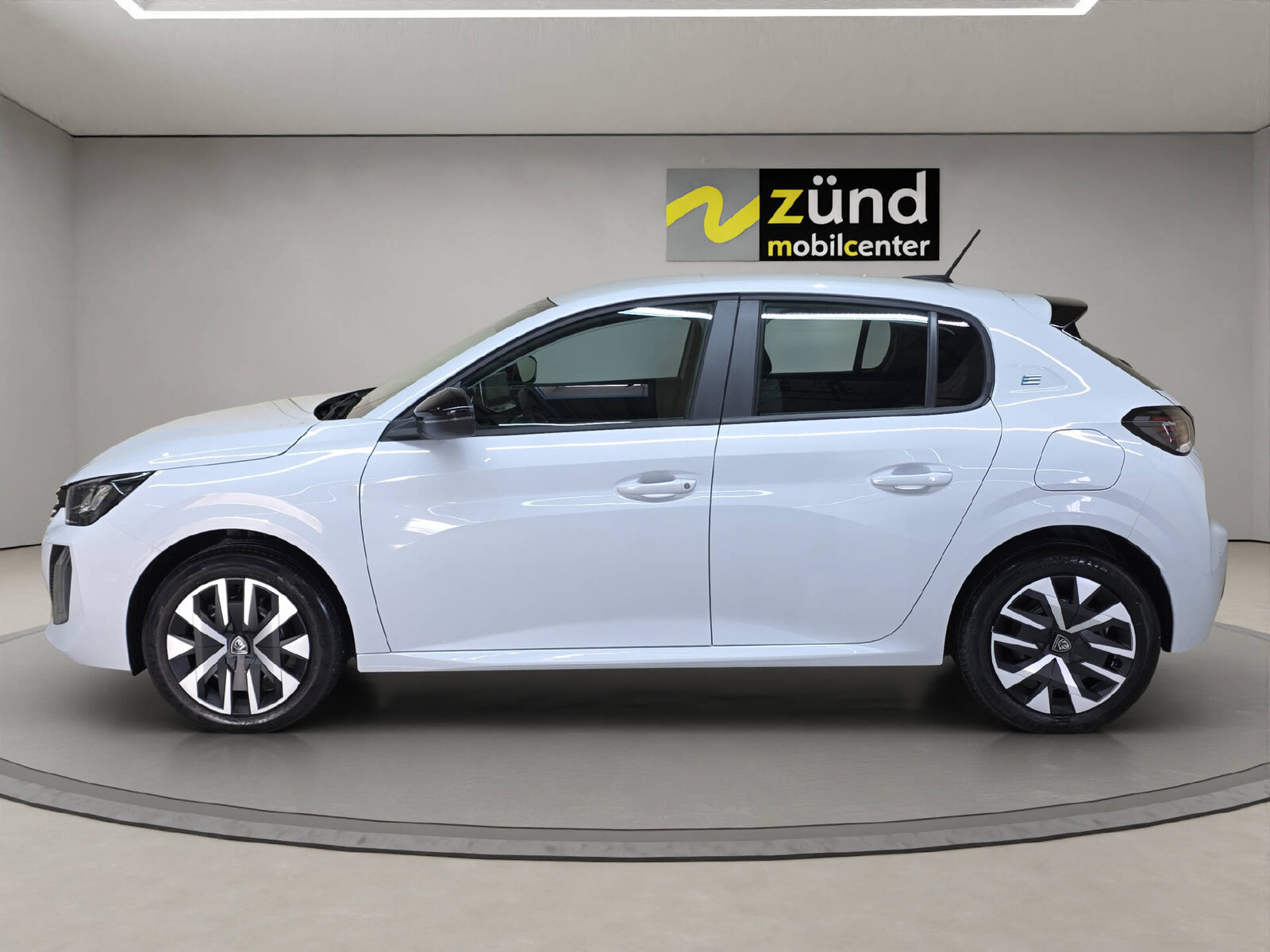 PEUGEOT E-208 136 Style, Electric, Pre-registered new car, Automatic - 2