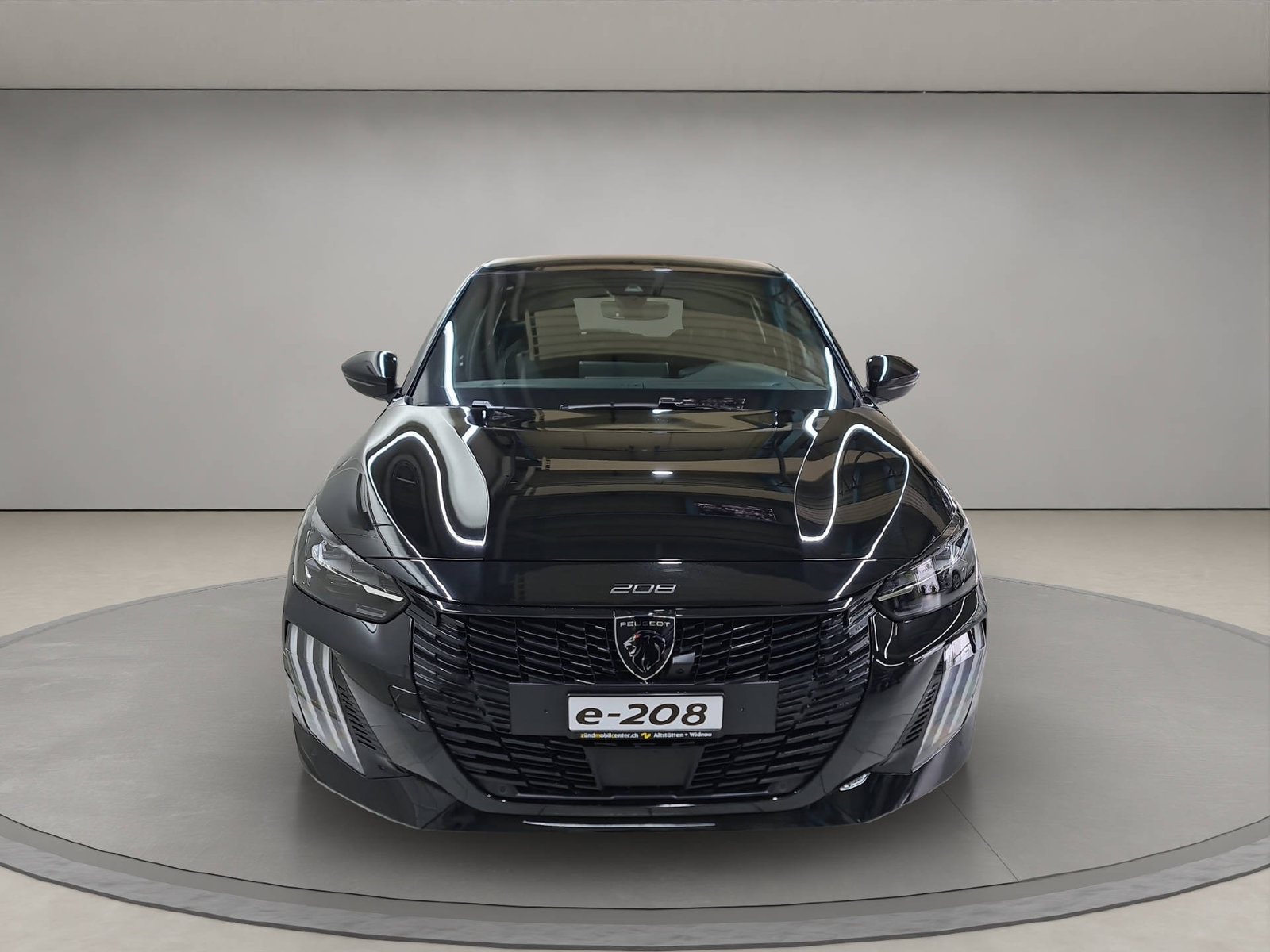 PEUGEOT E-208 GT