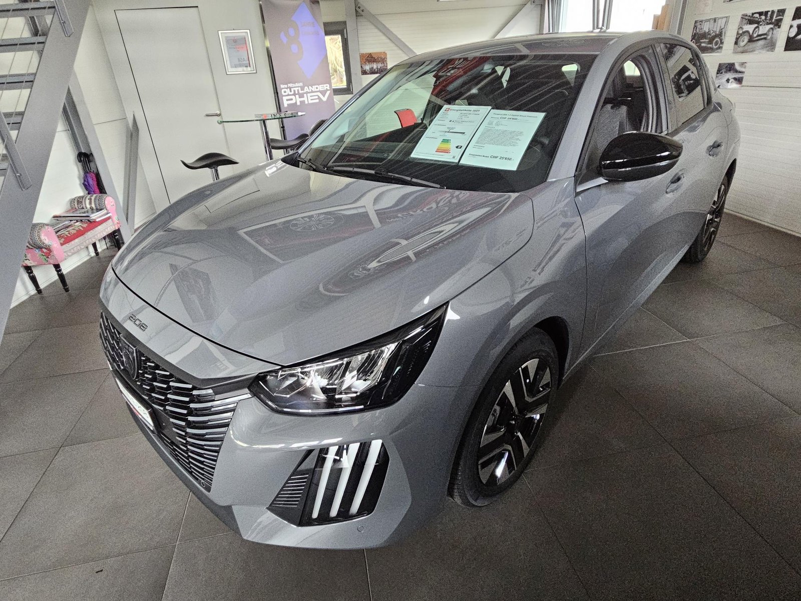 PEUGEOT 208 1.2 Hybrid Allure Premium, Mild-Hybrid Petrol/Electric, New car, Automatic
