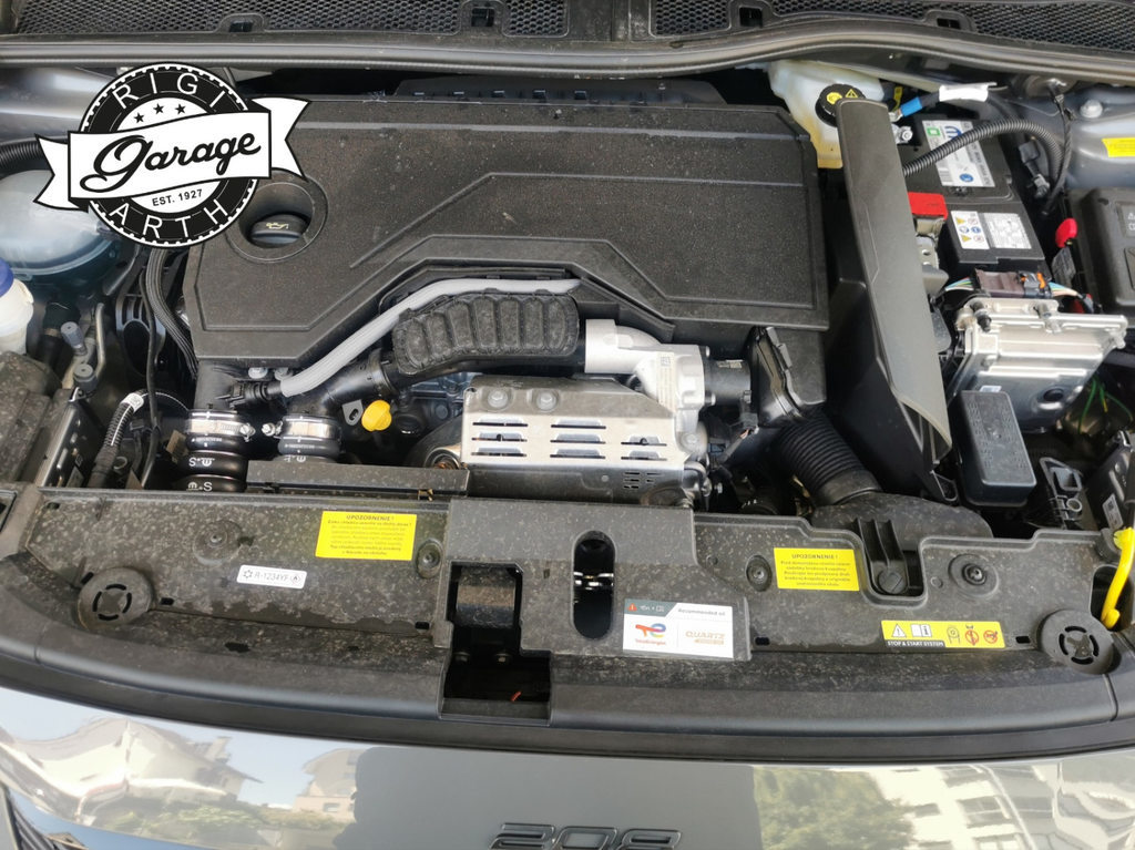 PEUGEOT 1.2 HYBRID 136 GT E-DCS6, Benzina, Auto nuove, Automatico - 7