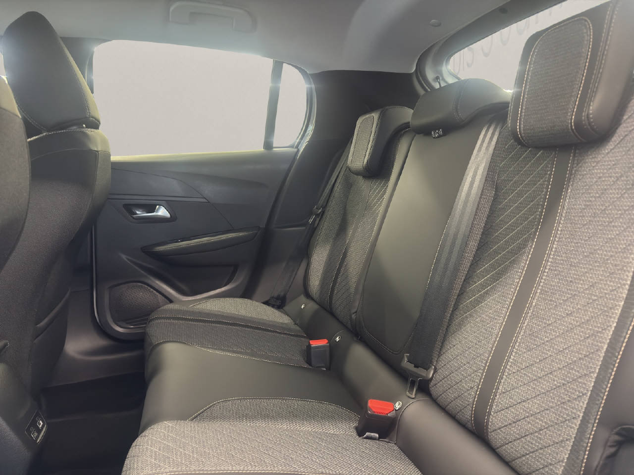 PEUGEOT 208 1.2 Hybrid 110 PS ALLURE PREMIUM AUTOMAT, Hybride Leggero Benzina/Elettrica, Auto nuove, Automatico - 7