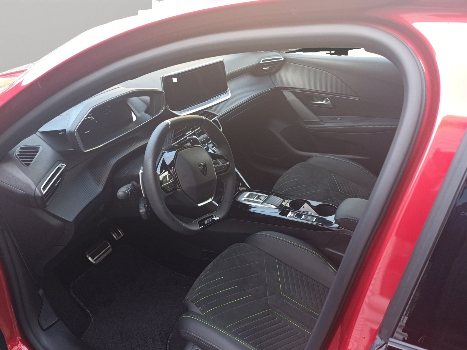PEUGEOT 208 1.2 Hybrid GT, Full-Hybrid Petrol/Electric, New car, Automatic - 4